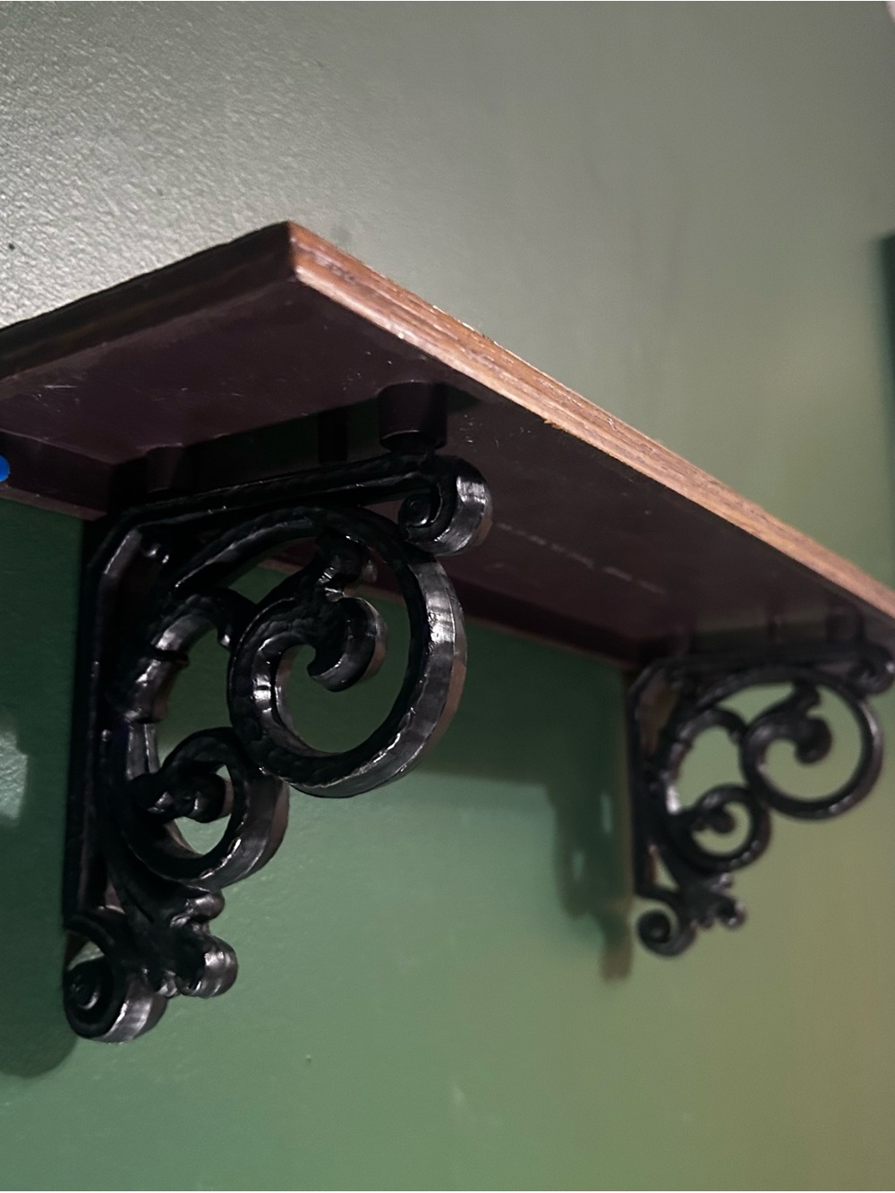 Vintage HOMCO wall shelf with scroll work brackets
